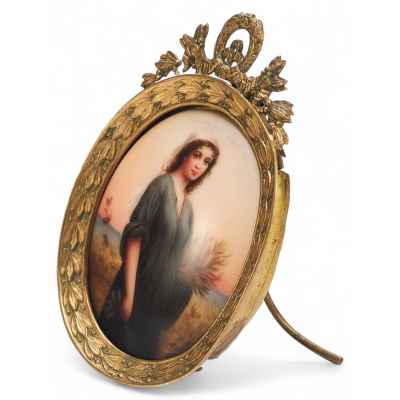 Плакетка «Руфь» в овальной рамке в стиле ампир. Германия Конец XIX века