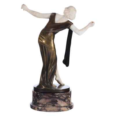 Скульптура «Танцовщица с кастаньетами» фабрика Готфрида Шумахера в Остероде. Германия 1920- гг