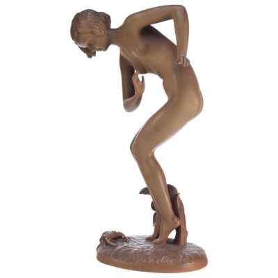 Обнаженная с жуком Кацухетте, Германия 1930-гг