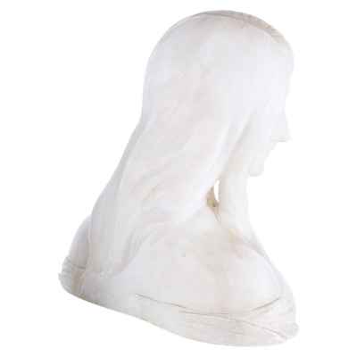 Скульптурный бюст из алебастра Европа начало XX века