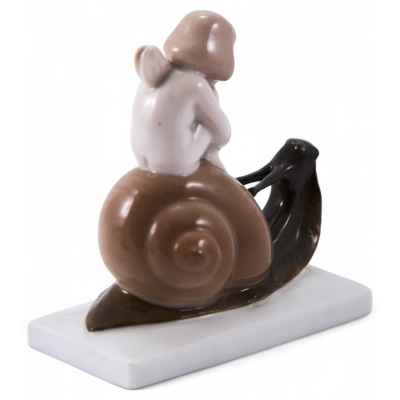 Скульптура «Девочка-эльф на улитке» Время изготовления: 1920-е - начало 1930-х годов. Розенталь, Германия 1920-—1930-гг