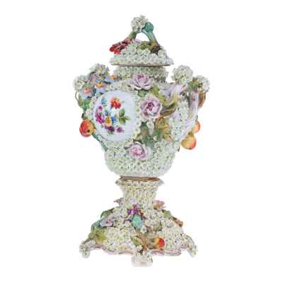 «Цветочная» ваза в стиле рококо Потсшаппель, Германия конец XIX—начало XX вв