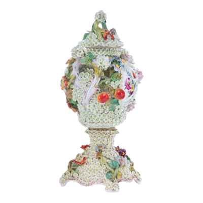 «Цветочная» ваза в стиле рококо Потсшаппель, Германия конец XIX—начало XX вв