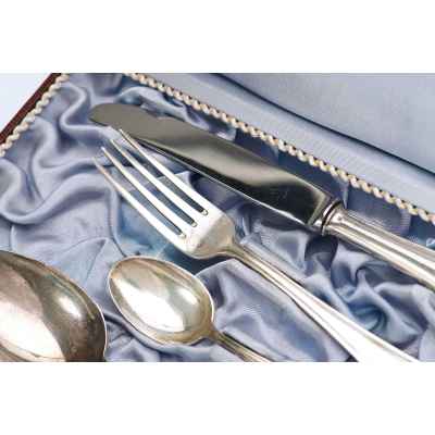 Набор столовых принадлежностей в подарочном футляре фабрика Александра Штурма, Вена. Австрия. около 1922 г