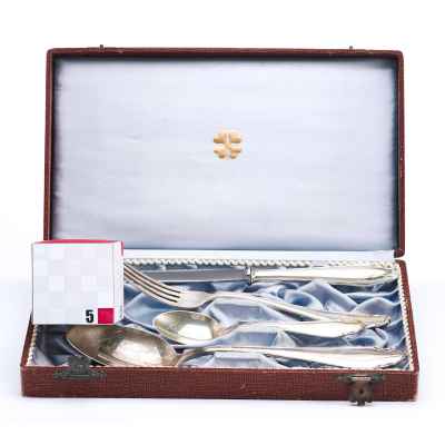 Набор столовых принадлежностей в подарочном футляре фабрика Александра Штурма, Вена. Австрия. около 1922 г