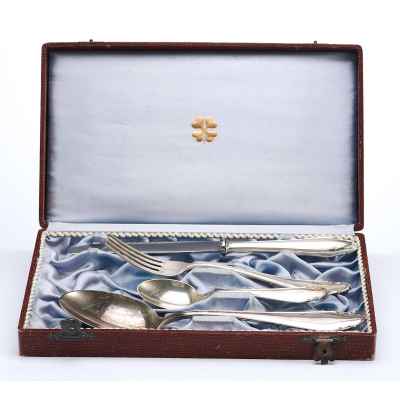 Набор столовых принадлежностей в подарочном футляре фабрика Александра Штурма, Вена. Австрия. около 1922 г