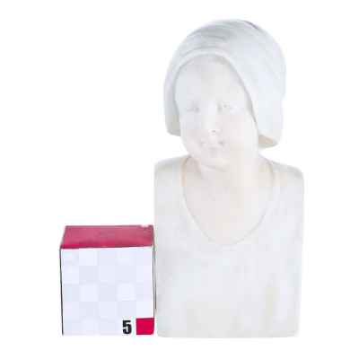 Бюст неизвестной девочки Европа конец XIX - начало XX вв