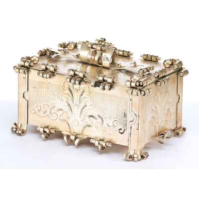 Шкатулка-кассоне метал, серебрение, Австро-Венгрия 1888 г. 16,5x10,4 см. Австро-Венгрия около 1888 г