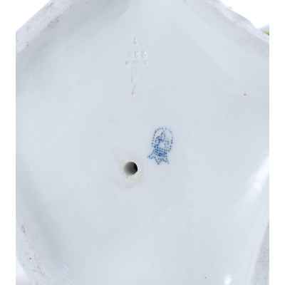 Скульптура Попугай фарфор, Ширхольц и сын (Schierholz) Германия 1951-72 гг. Н-11,5 см. Плауэ, Германия 1951-1972 гг