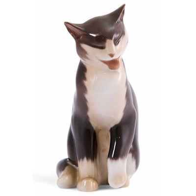 Скульптура Кот умывается фарфор, Bing & Grondahl Дания 1970-83 гг. H-16 см. Копенгаген, Дания 1970-1983 гг
