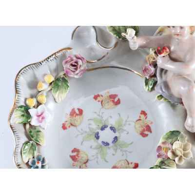 Блюдо «Путти»1-я чете. XX в. Европа 1-я четверть ХX века