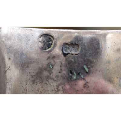 Сухарница  в форме распустившихся цветочных лепестков. Австрия, Вена не ранее 1922 г