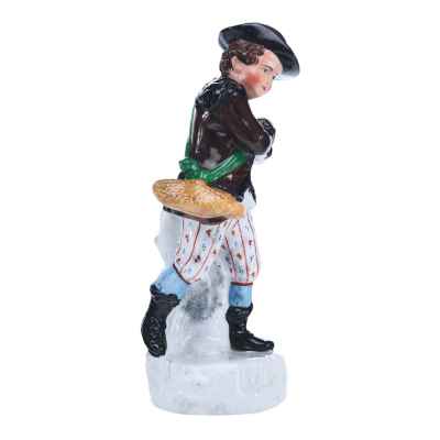 Скульптура «Замерзший путник» Англия (?) XIX век