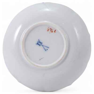 Розетка в стиле Желтый дракон фарфор, Мейсен (Meissen) Германия сер. ХХ в. 7,9х1,8 см. Мейсен, Германия XX век