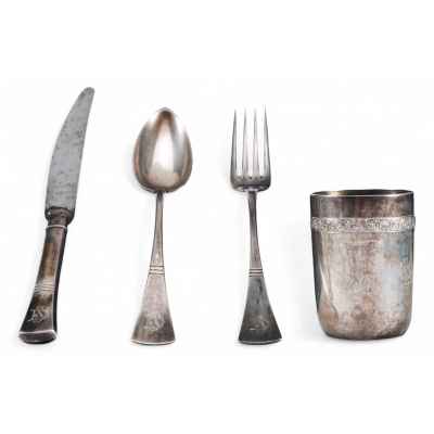 Набор столового серебра эгоист в оригинальном футляре серебро 800 пр. Австрия нач. ХХ в. Загреб (Австро-Венгрия) 1914-1922 гг