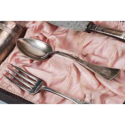 Набор столового серебра эгоист в оригинальном футляре серебро 800 пр. Австрия нач. ХХ в. Загреб (Австро-Венгрия) 1914-1922 гг