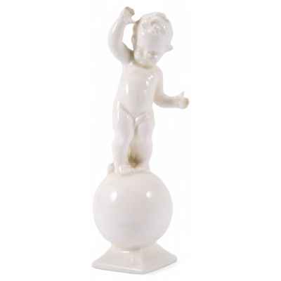 Малыш балансирующий на шаре Кацухетте, Германия 1941-1958 гг