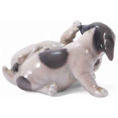 Скульптура Щенки фарфор, Royal Copenhagen Копенгаген, Дания кон. ХХ в. 9,8х5,4 см. Копенгаген, Дания 1969-1974 гг