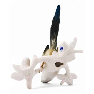 Скульптура Коноплянка фарфор, Карл Энц (Karl Ens) Германия после 1945 г. Н-14,5 см. Фолькштадт. Германия после 1945