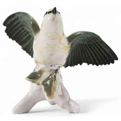Скульптура Пеночка садовая фарфор, Карл Энц (Karl Ens) Германия после 1945 г. Н-9,4 см. Фолькштадт, Германия после 1945 г