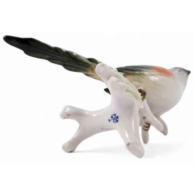 Скульптура Коноплянка фарфор, Карл Энц (Karl Ens) Германия после 1945 г. Н-10,5 см. Фолькштадт, Германия после 1945 г