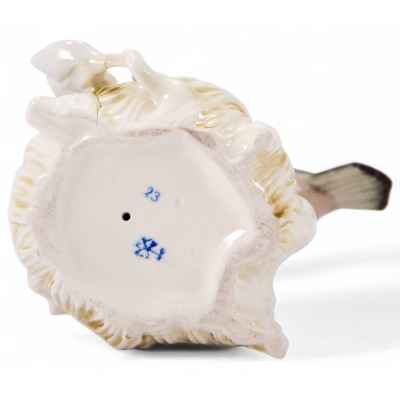 Скульптура Зяблик у гнезда Karl Ens Н-14,8 см. Фолькштадт, Германия. после 1945 г