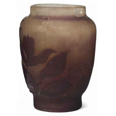 Ваза с цветами стекло Галле (Emil Galle) Франция нач. ХХ в. 7,5х5,5 см. Франция, Нанси. Мастерская Эмиля Галле Начало XX века