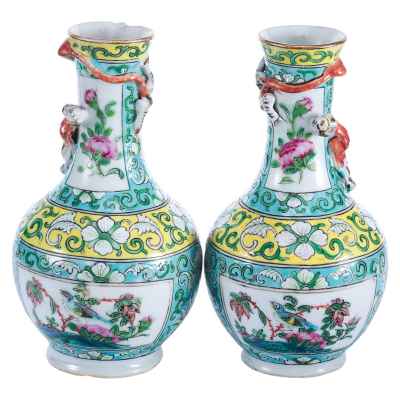 Парные вазы Пионы и птицы фарфор, Китай сер. XIX в. Н-14 см. Китай Вторая половина XIX века