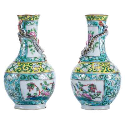 Парные вазы Пионы и птицы фарфор, Китай сер. XIX в. Н-14 см. Китай Вторая половина XIX века
