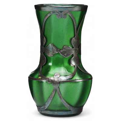 Ваза в стиле модерн металлиновое стекло, серебро, Loetz Witwe нач. ХХ в. Н-10,3 см. Европа Начало XX века