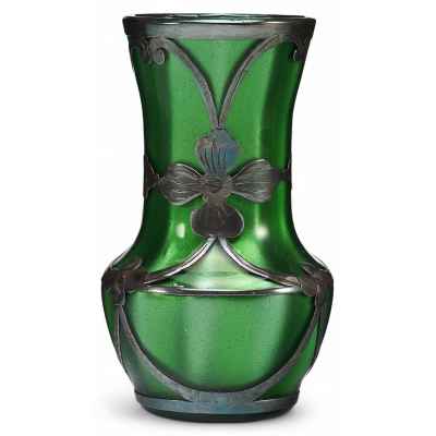 Ваза в стиле модерн металлиновое стекло, серебро, Loetz Witwe нач. ХХ в. Н-10,3 см. Европа Начало XX века