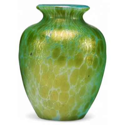 Ваза в стиле модерн иридисцентное стело Франция нач. ХХ в. Н-11,2 см. Франция начало ХХ века