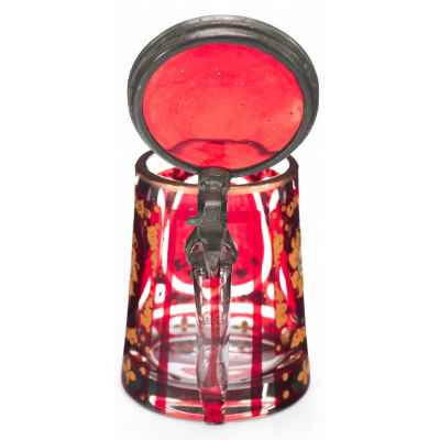 Пивная кружка из красного стекла Австро-Венгрия конец XIX- начало XX вв