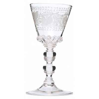 Кубок с изображением голубей Богемия XVIII век