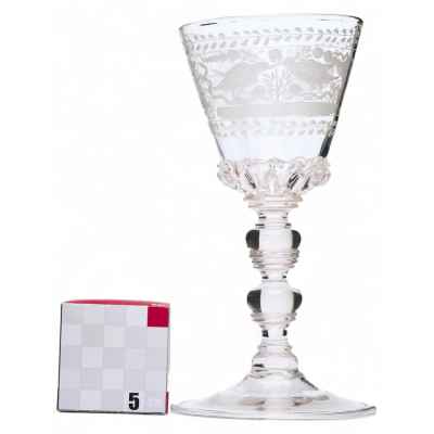 Кубок с изображением голубей Богемия XVIII век