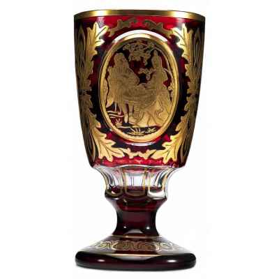 Бокал с изображением галантных сцен эпохи XVII - XVIII вв. Богемия конец XIX— первая четверть XX вв