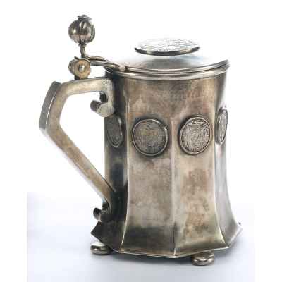 Пивная кружка с талером и крейцерами серебро 800 пр. Австро-Венгрия втор. пол. 19 в. 472 гр. Австро-Венгрия после 1866 г