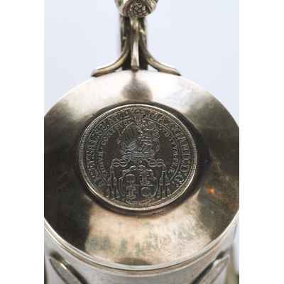 Пивная кружка с талером и крейцерами серебро 800 пр. Австро-Венгрия втор. пол. 19 в. 472 гр. Австро-Венгрия после 1866 г