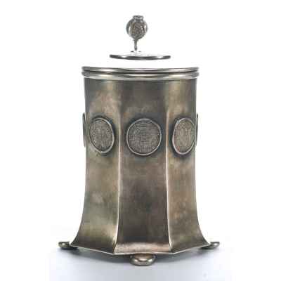 Пивная кружка с талером и крейцерами серебро 800 пр. Австро-Венгрия втор. пол. 19 в. 472 гр. Австро-Венгрия после 1866 г