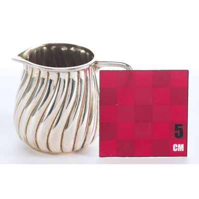 Сливочник серебряный 800 пр. Австро-Венгрия нач. ХХ в. Н-5,5 см. 62,4 гр. Австро-Венгрия начало ХХ века