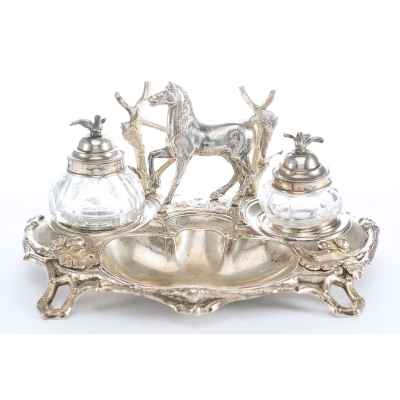 Письменный прибор Конь у изгороди серебро 800 пр. Европа до 1874 г. 21х11 см. 410 гр. Австро-Веигрия (?) до 1874 г.