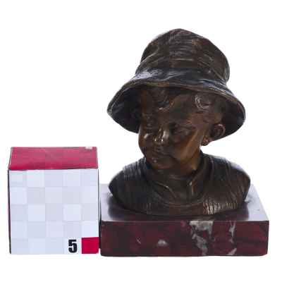 Скульптура «Мальчик в шляпе», Франция Франция Конец XIX века