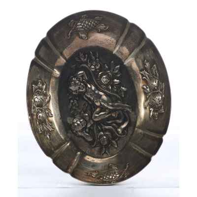 Ваза «Спящие путти» Австрия после 1922 г