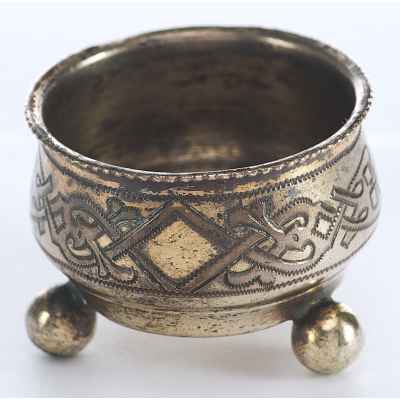 Солонка серебро 84 пр. М. Голощанов Москва 1880-е гг. 25 гр. 3х5,2 см. Москва 1880-е гг