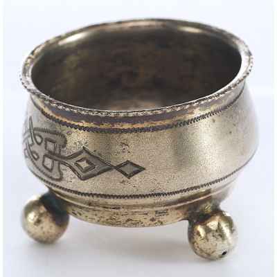 Солонка серебро 84 пр. М. Голощанов Москва 1880-е гг. 25 гр. 3х5,2 см. Москва 1880-е гг