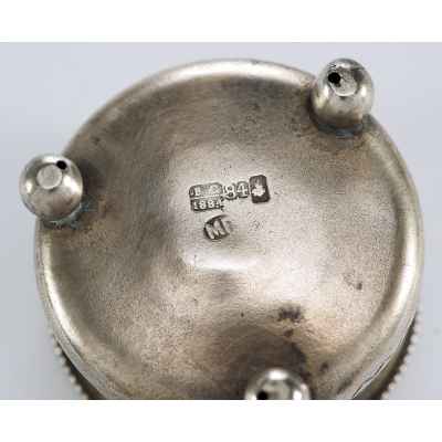 Солонка Русский стиль серебро 84 пр. М. Голощанов Москва 1884 г. 21 гр. 3,2x4,8 см. Москва около 1884 г