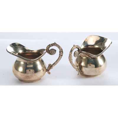Сливочники парные серебро 800 пр. Zanovello Италия 1960-е гг. 86 гр. Н-4,5 см. Италия 1960-е гг