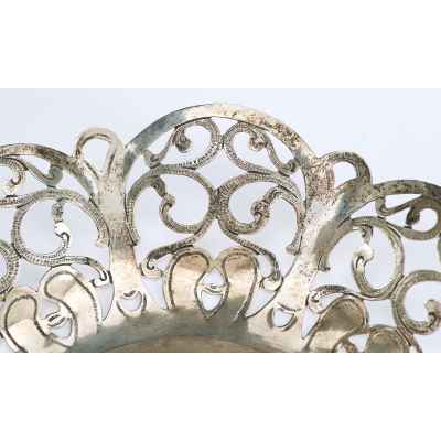 Конфетница серебро 800 пр. Германия кон. XIX в. 173 гр. D-22,2 см. Германия Конец XIX века