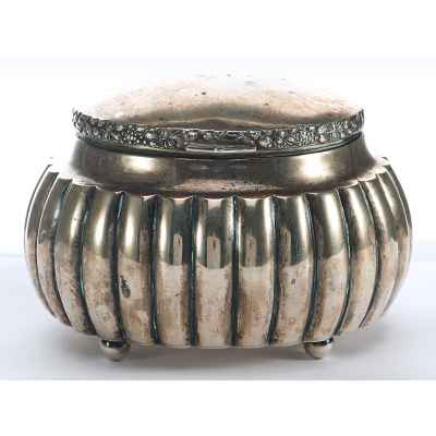 Шкатулка округлой формы с крышкой Будапешт, Австро-Венгрия Конец XIX века