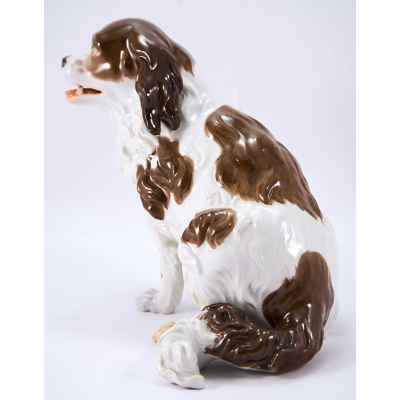 Скульптура Спаниэль Кинг Чарльз бисквитный фарфор Венская королевская мануфактура 1870-е гг. Н-20 см. Европа Конец XIX века